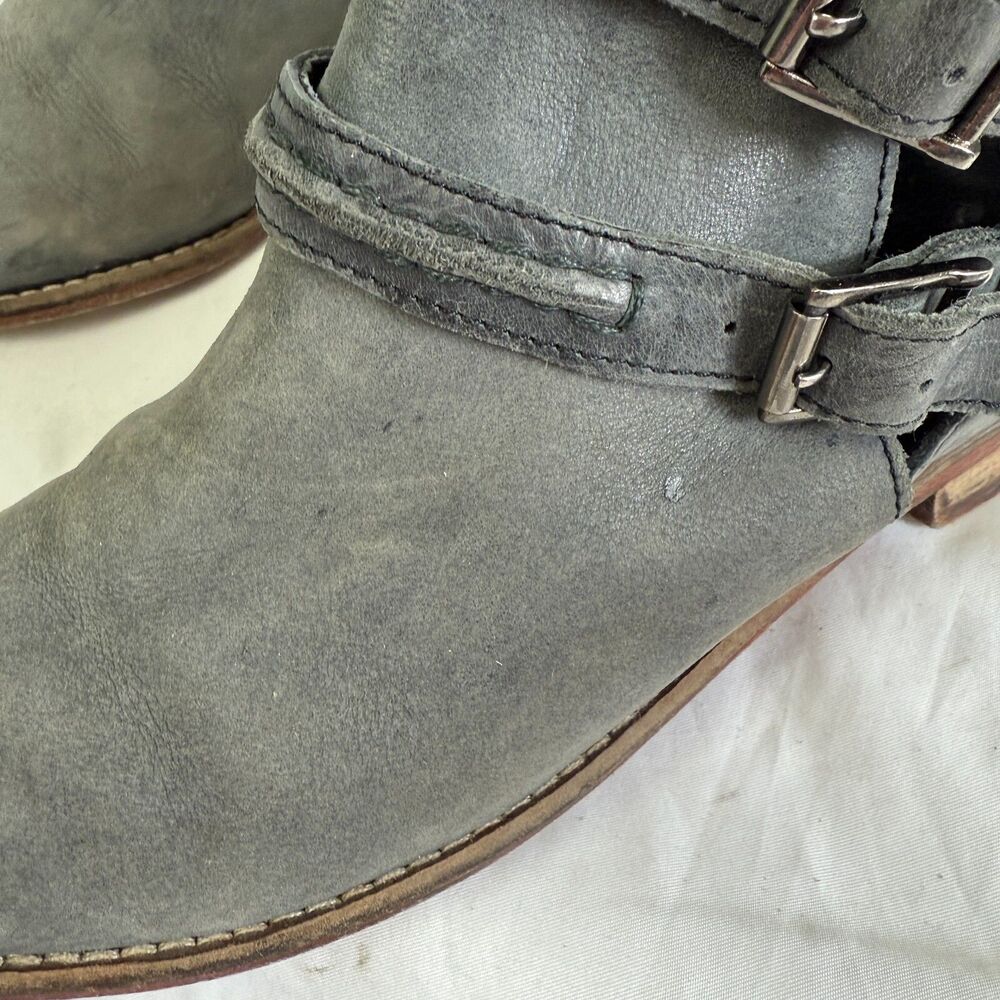 Free People Women’s Braeburn Distressed Leather Ankle Boots Gray Size 38 - Picture 3 of 11